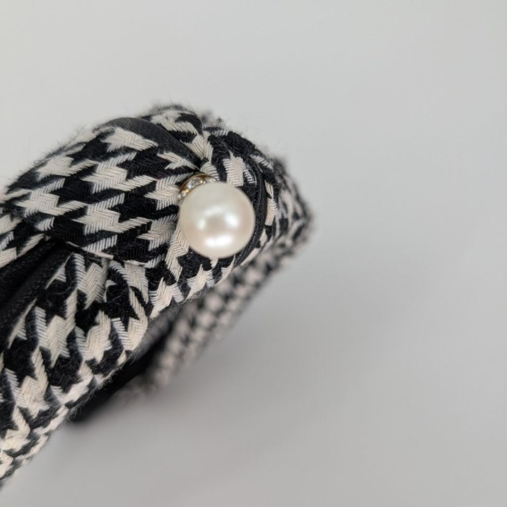 Chanel Headband - Picture 5 of 12
